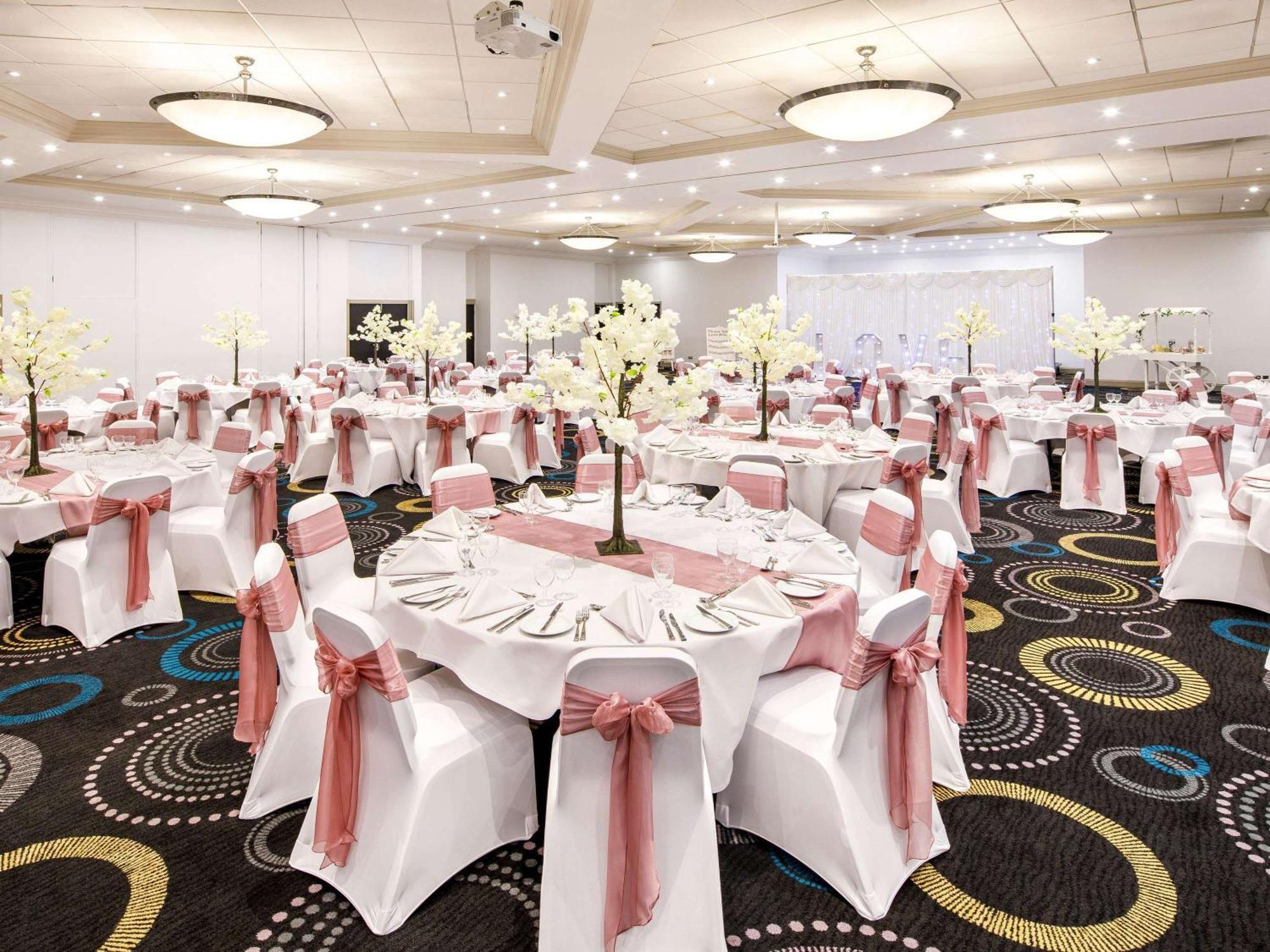 Mercure Telford Centre Hotel Eksteriør billede