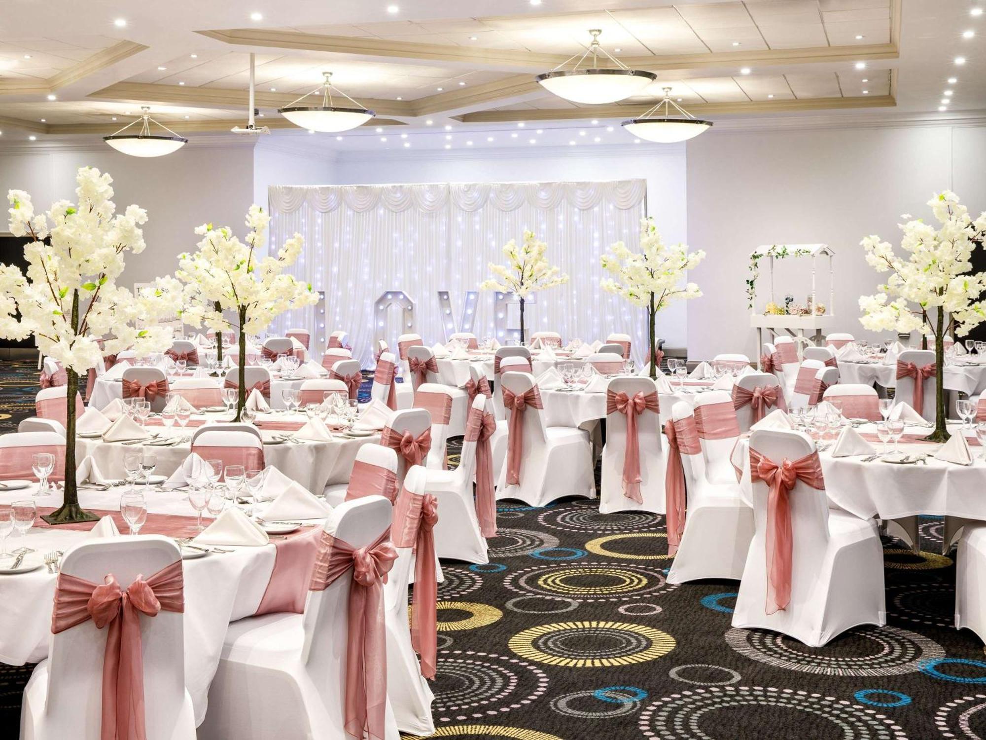 Mercure Telford Centre Hotel Eksteriør billede
